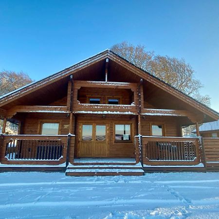Pine Lodge Gorebridge Екстериор снимка