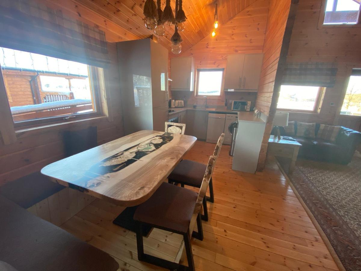 Pine Lodge Gorebridge Екстериор снимка